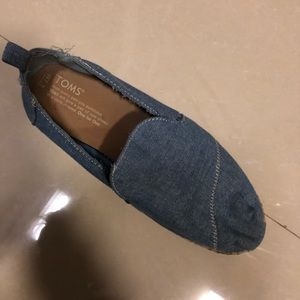 toms chambray flats
